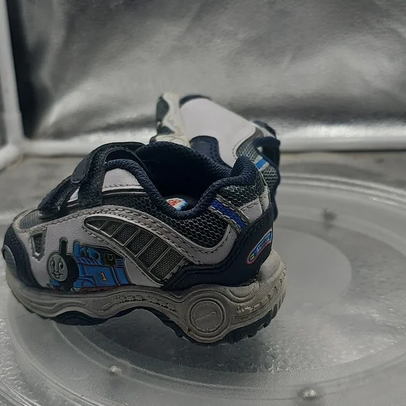 H Thomas And Friends Shoes White And Black - Picture 5 of 11